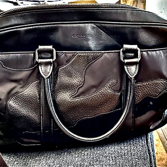 Coach Perry Slim Brief in blackout mixed materials - Picture 1 of 3